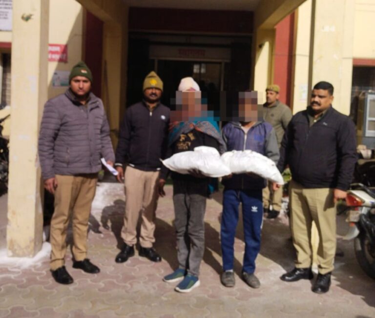 नई मंडी पुलिस द्वारा अवैध मादक पदार्थ तस्करों को गिरफ्तार कर उसके कब्जे से  भारी मात्रा में अवैध मादक पदार्थ किया गया  बरामद