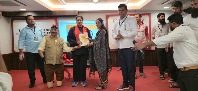 मिशन वंदे मातरम दा ट्रस्ट मुजफ्फरनगर की रक्तदाता वीरांगना अनिता राठी कोमिला रक्तदान सेवा का सर्वोच्च पुरस्कार