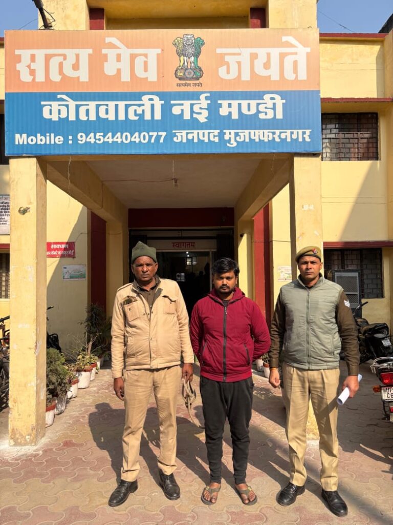 जन सेवा केंद्र संचालक चोरी के वाहनों के बना रहा था फर्जी कागजात, गिरफ्तार किया गया
