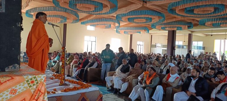 जनपद सहारनपुर में आयोजित विराट हिंदू सम्मेलन में मुख्य अतिथि के तौर पर सम्मिलित हुए स्वामी यशवीर महाराज