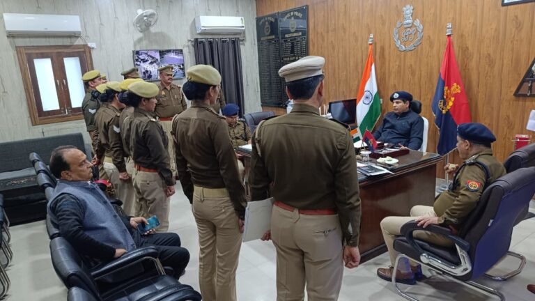 आईजीआरएस प्रकरणों के त्वरित, पारदर्शी एवं गुणवत्तापूर्ण निस्तारण हेतु वरिष्ठ पुलिस अधीक्षक, मुजफ्फरनगर द्वारा की गयी समीक्षा एवं अधिनस्थों को दिए आवश्यक दिशा-निर्देश