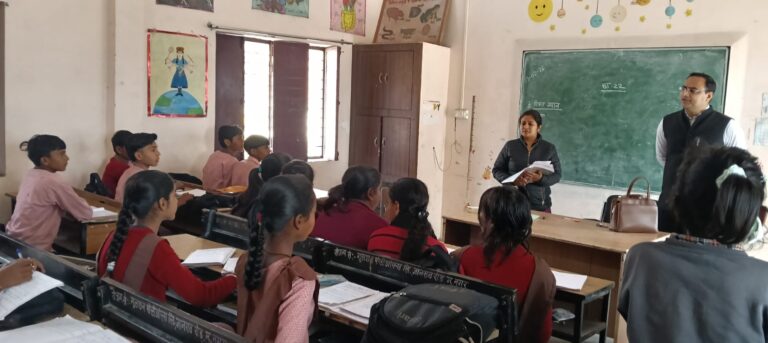 जिला बेसिक शिक्षा अधिकारी मुजफ्फरनगर द्वारा जनपद के ब्लॉक सदर व खतौली अंतर्गत परिषदीय विद्यालयों का किया गया निरीक्षण