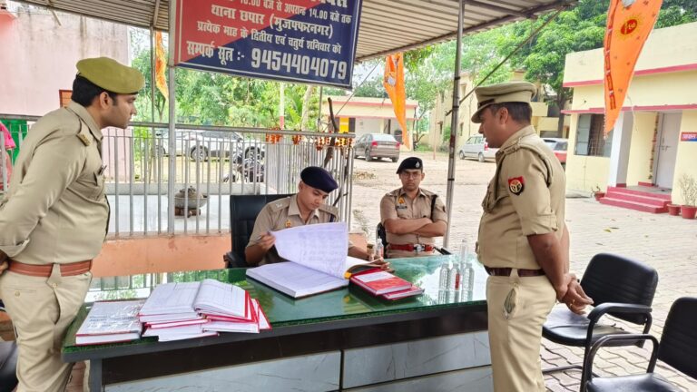 एसपी सिटी मुजफ्फरनगर द्वारा थाना छपार का किया गया आकस्मिक निरीक्षण, सम्बन्धित को दिए गए आवश्यक दिशा-निर्देश