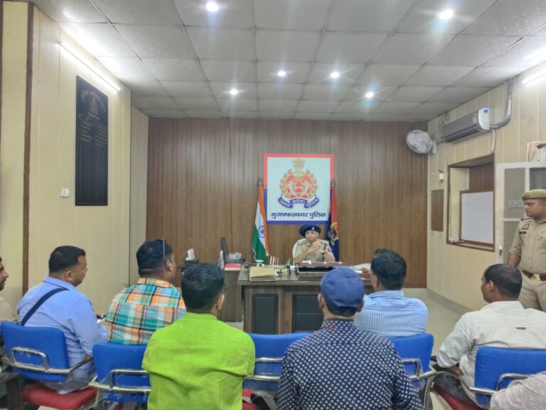 नवागंतुक एसपी सिटी अमृत जैन द्वारा पत्रकार बंधुओं के साथ किया संवाद, सभी से निष्पक्ष एवं सहयोगात्मक भूमिका निभाने की अपेक्षा व्यक्त कर शासन की मंशा के अनुरूप कार्य करना बताया प्राथमिकता