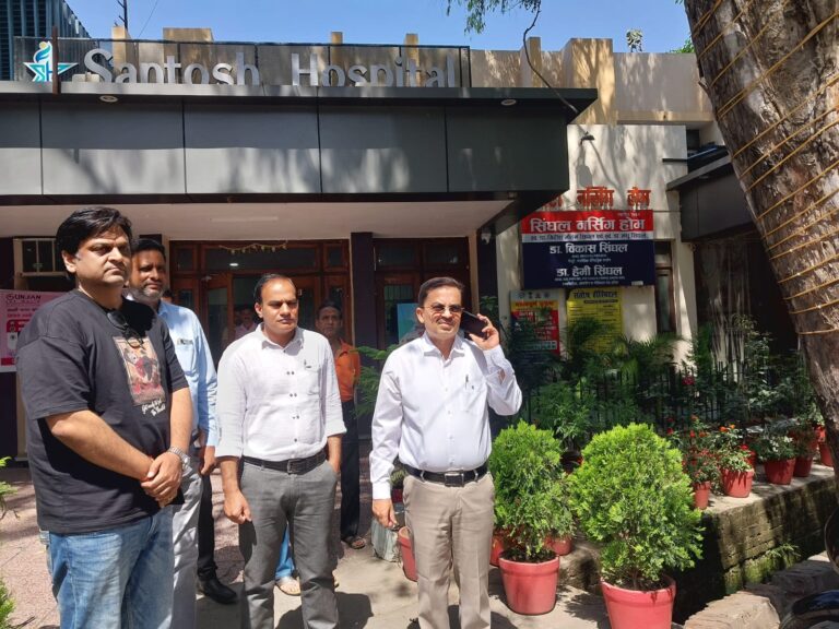 मुख्यमंत्री योगी आदित्यनाथ के प्रस्तावित दौरे के दृष्टिगत सीएमओ द्वारा किया गया स्वास्थ्य व्यवस्थाओं का व्यापक निरीक्षण