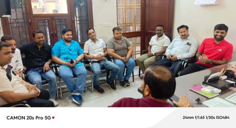 मुजफ्फरनगर – गांधी कॉलोनी में खौफ का राज – क्या मंत्री कपिल देव अग्रवाल दिला पाएंगे बंदरों-कुत्तों के आतंक से निजात?”