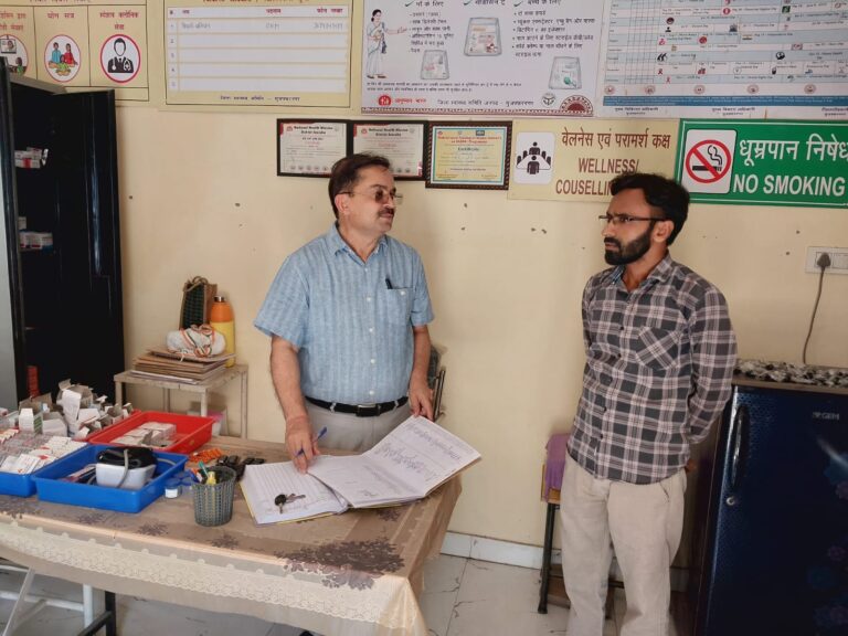 सीएमओ डॉ. सुनील तेवतिया ने तीन स्वास्थ्य केंद्रों का किया निरीक्षण, मरीजों को बेहतर इलाज और स्वास्थ्य सेवाओं के दिए निर्देश