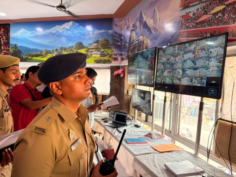 कांवड़ यात्रा-2026: एसपी सिटी अमृत जैन ने शिव चौक का किया निरीक्षण, कंट्रोल सेंटर की तैयारियों को परखा