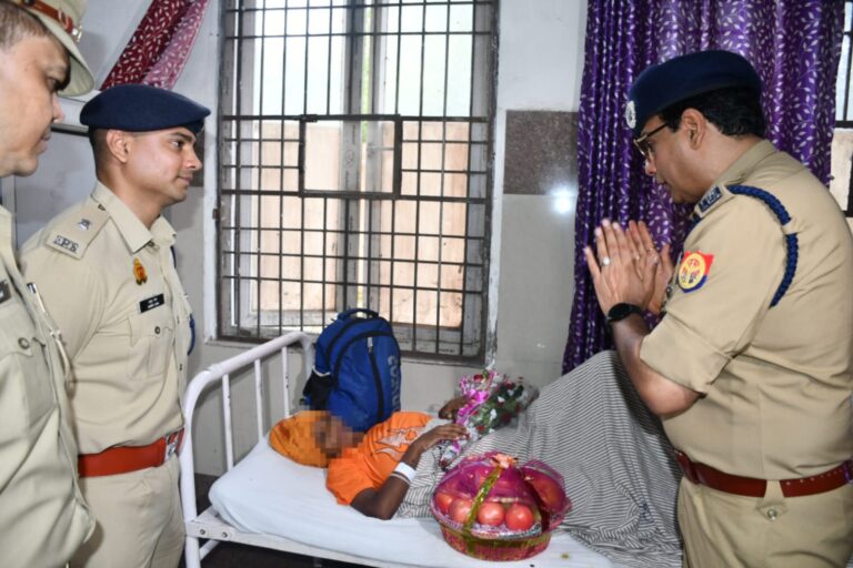मुजफ्फरनगर पुलिस की संवेदनशील पहल: गर्भवती कांवड़िया ने दिया जुड़वा बच्चों को जन्म