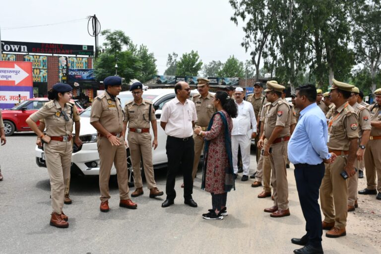 कांवड़ यात्रा मार्ग पर डीएम-एसएसपी का निरीक्षण, सुरक्षा व्यवस्था का लिया जायजा