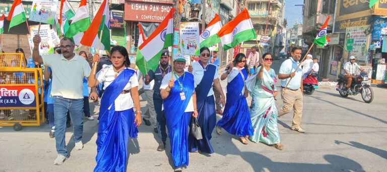 मुजफ्फरनगर में भव्य तिरंगा यात्रा, राष्ट्रभक्ति के रंग में रंगा शहर
