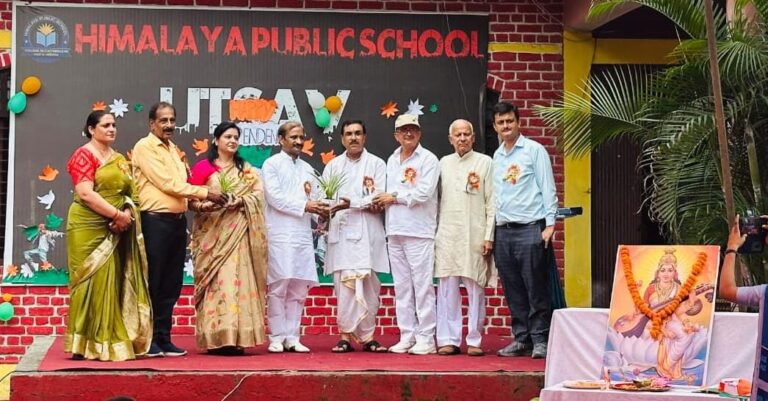 हिमालय पब्लिक स्कूल रोहाना में स्वतंत्रता दिवस समारोह में भाजपा जिला  उपाध्यक्ष  मुजफ्फरनगर डॉक्टर श्वेता कौशिक मुख्य अतिथि के रूप में हुई शामिल