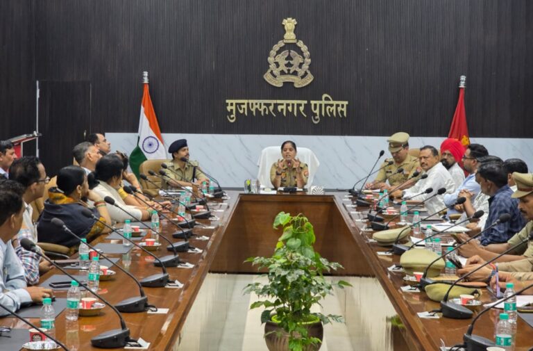 व्यापारी सुरक्षा गोष्ठी में साइबर अपराध से बचाव को लेकर पुलिस की अपील