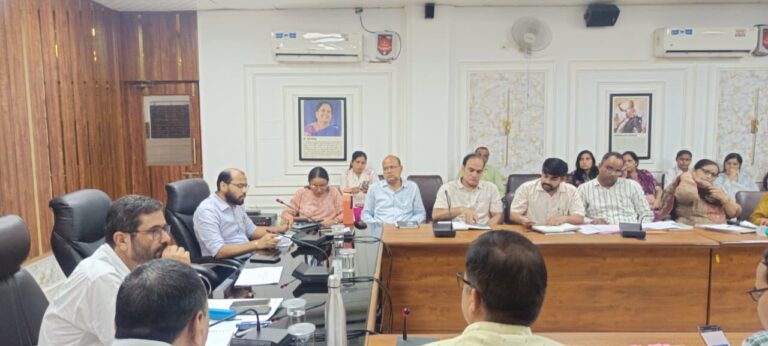 आंगनवाड़ी केंद्रों के कायाकल्प को लेकर CDO ने दिए सख्त निर्देश