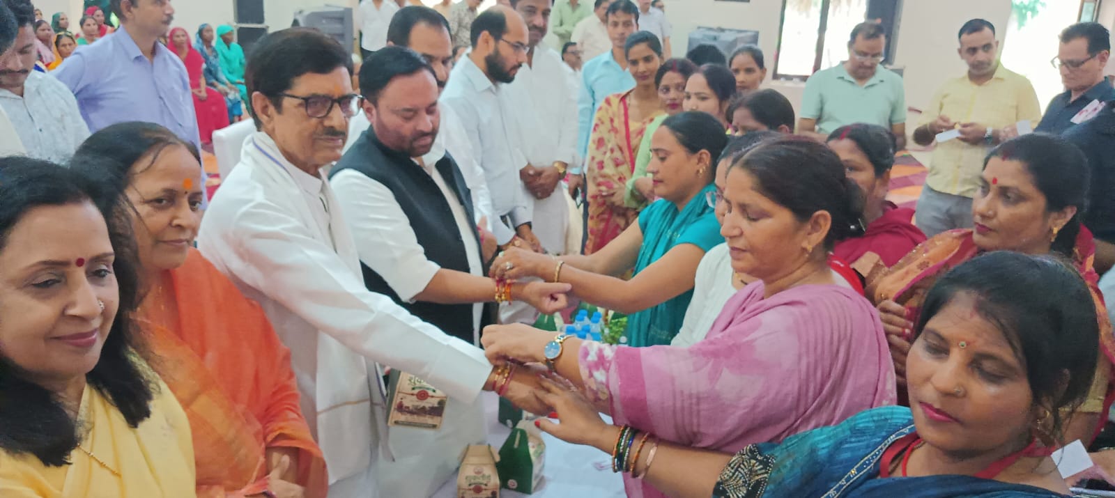 सोल्जर बोर्ड सभागार में अहिल्याबाई मातृ शक्ति योजना के कार्यक्रम का हुआ सजीव प्रसारण