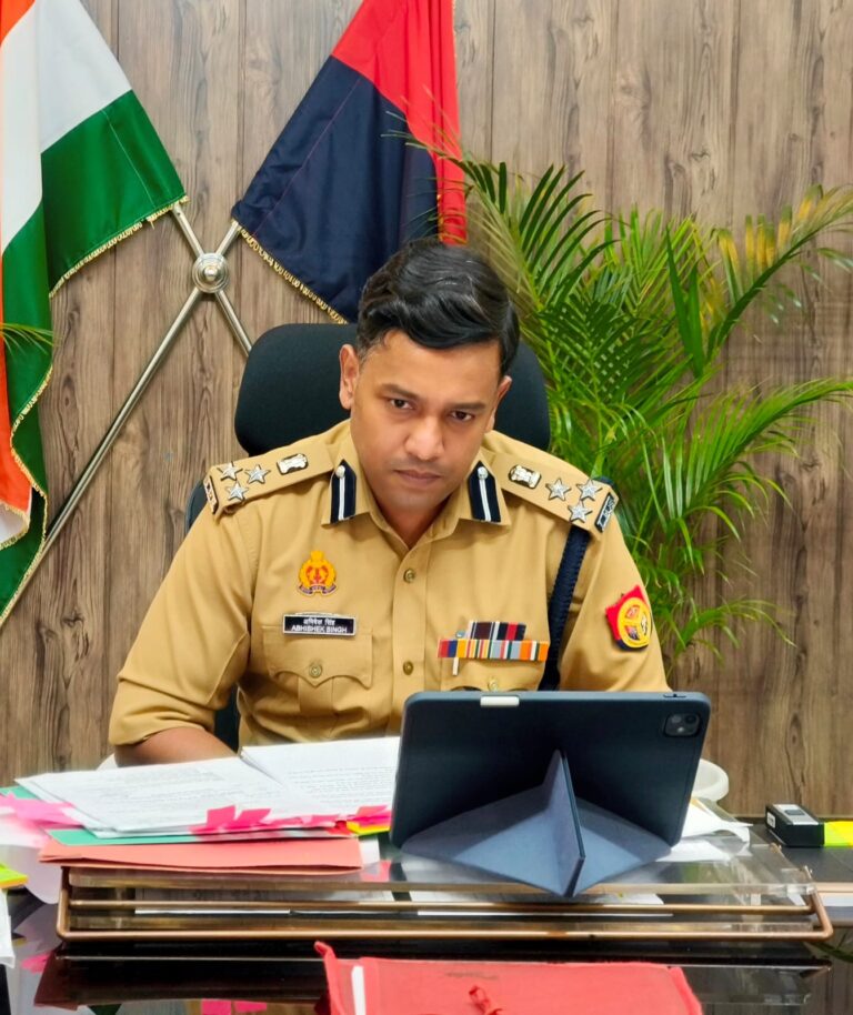 मिशन शक्ति की समीक्षा: डीआईजी अभिषेक सिंह ने तीनों जनपदों के नोडल अधिकारियों को दिए निर्देश