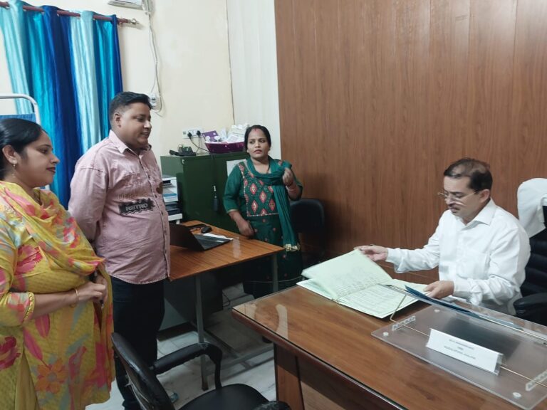 CMO डॉ. सुनील तेवतिया ने आरोग्य स्वास्थ्य मेलों का किया निरीक्षण, मरीजों से जाना व्यवस्थाओं का हाल