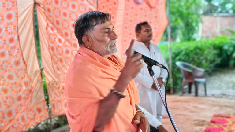 बागपत के दाहा में हिंदू कार्यकर्ता गोष्ठी, स्वामी यशवीर महाराज ने किया संबोधित