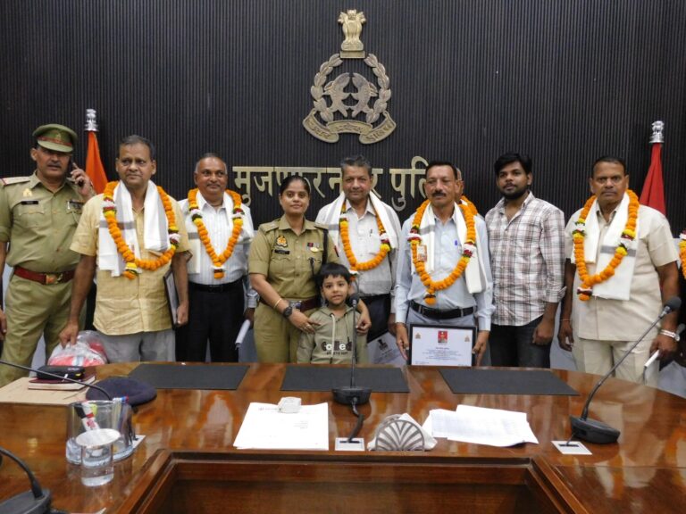मुजफ्फरनगर पुलिस लाइन में सेवानिवृत्त पुलिसकर्मियों को भावभीनी विदाई