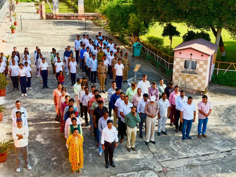 गांधी-शास्त्री जयंती पर चौ. छोटू राम पीजी कॉलेज में विशेष कार्यक्रम, युवाओं को सत्य-ईमानदारी और राष्ट्रसेवा का संदेश