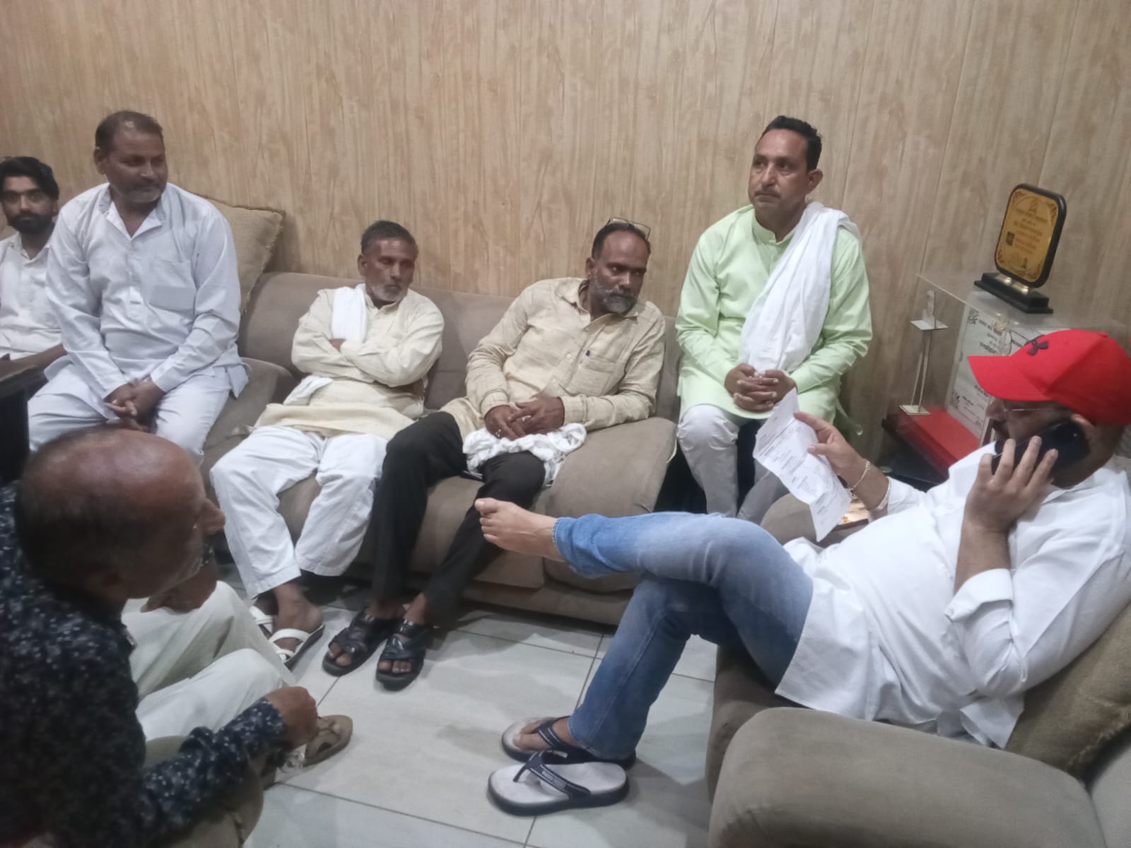 विधायक पंकज मलिक ने सुनीं क्षेत्रवासियों की समस्याएं, अधिकारियों से वार्ता कर कराया समाधान