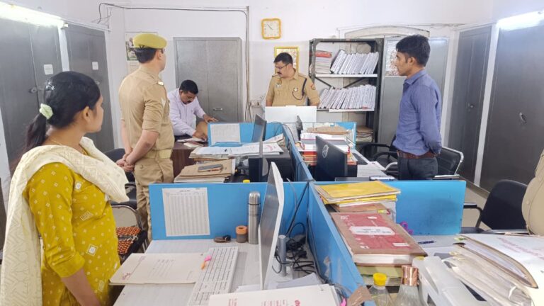 एसएसपी सूरज कुमार राय का पुलिस कार्यालय की शाखाओं पर निरीक्षण, रिकॉर्ड दुरुस्त रखने और लंबित कमियां दूर करने के निर्देश