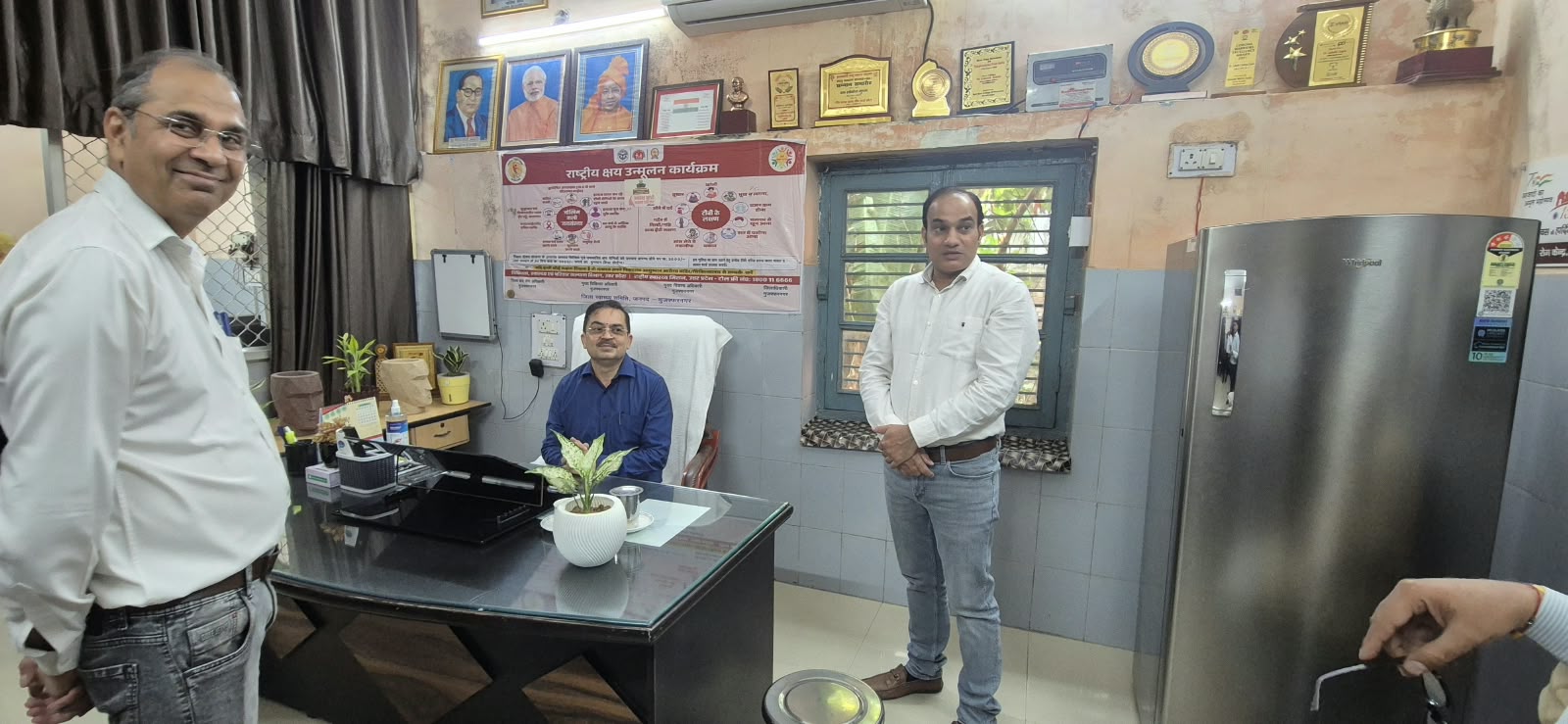 सीएमओ डॉ. सुनील तेवतिया ने टीबी अस्पताल और पोषण पुनर्वास केंद्र का किया निरीक्षण, हड़ताली संविदा कर्मचारियों को ड्यूटी पर लौटने के निर्देश