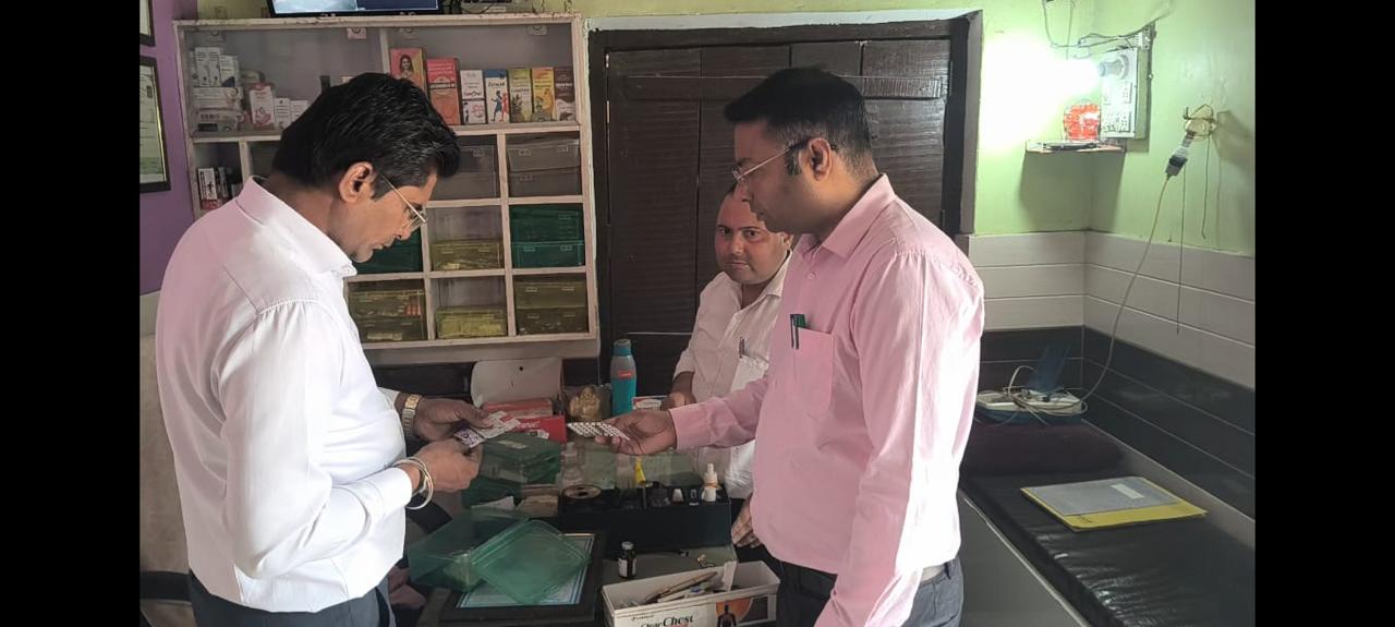 मुजफ्फरनगर: खतौली ग्रामीण क्षेत्र में चार क्लिनिक व सेंटर सील, जांच में नहीं मिले वैध पंजीकरण के दस्तावेज