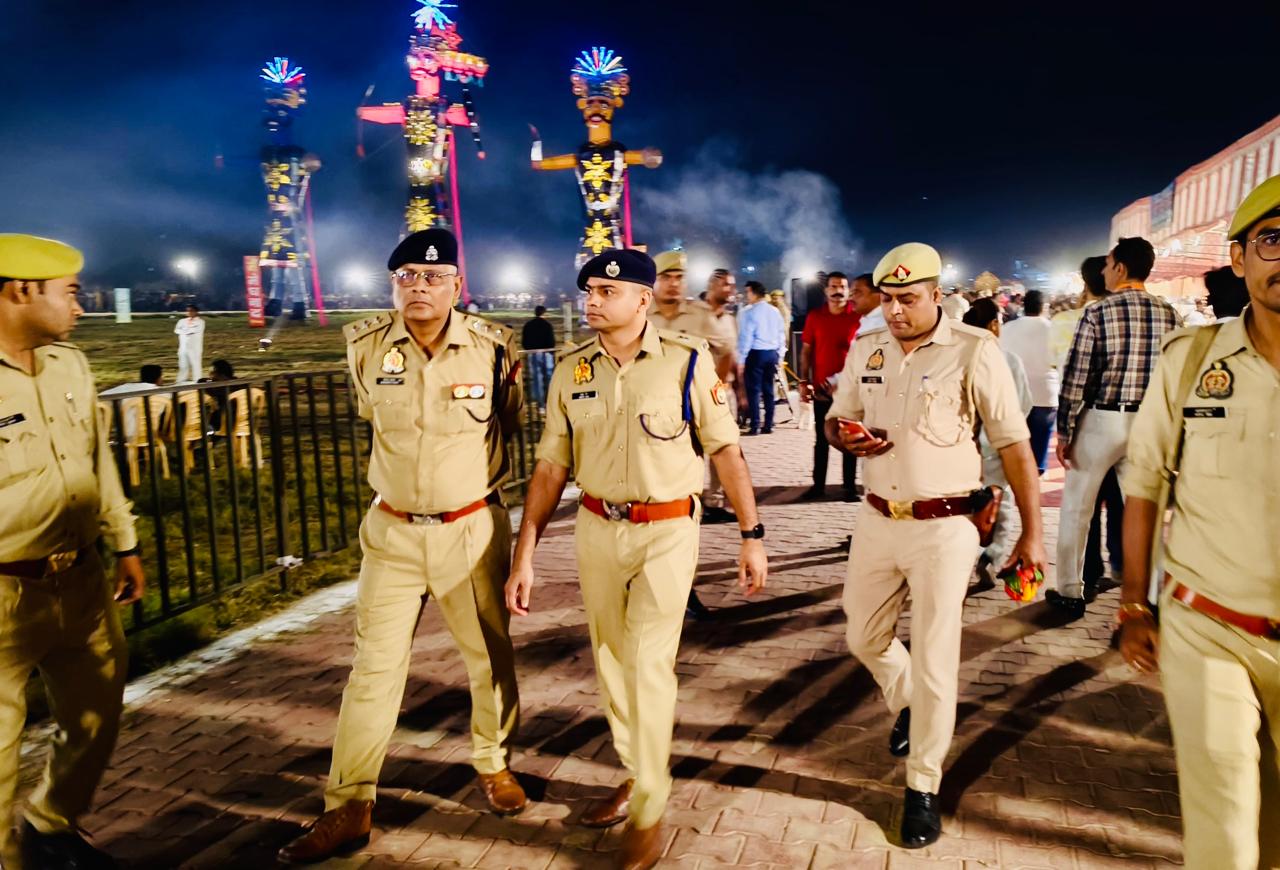 मुजफ्फरनगर में पुलिस की मुस्तैदी के बीच शांतिपूर्ण संपन्न हुआ रावण दहन, सुरक्षा व्यवस्था रही दुरुस्त