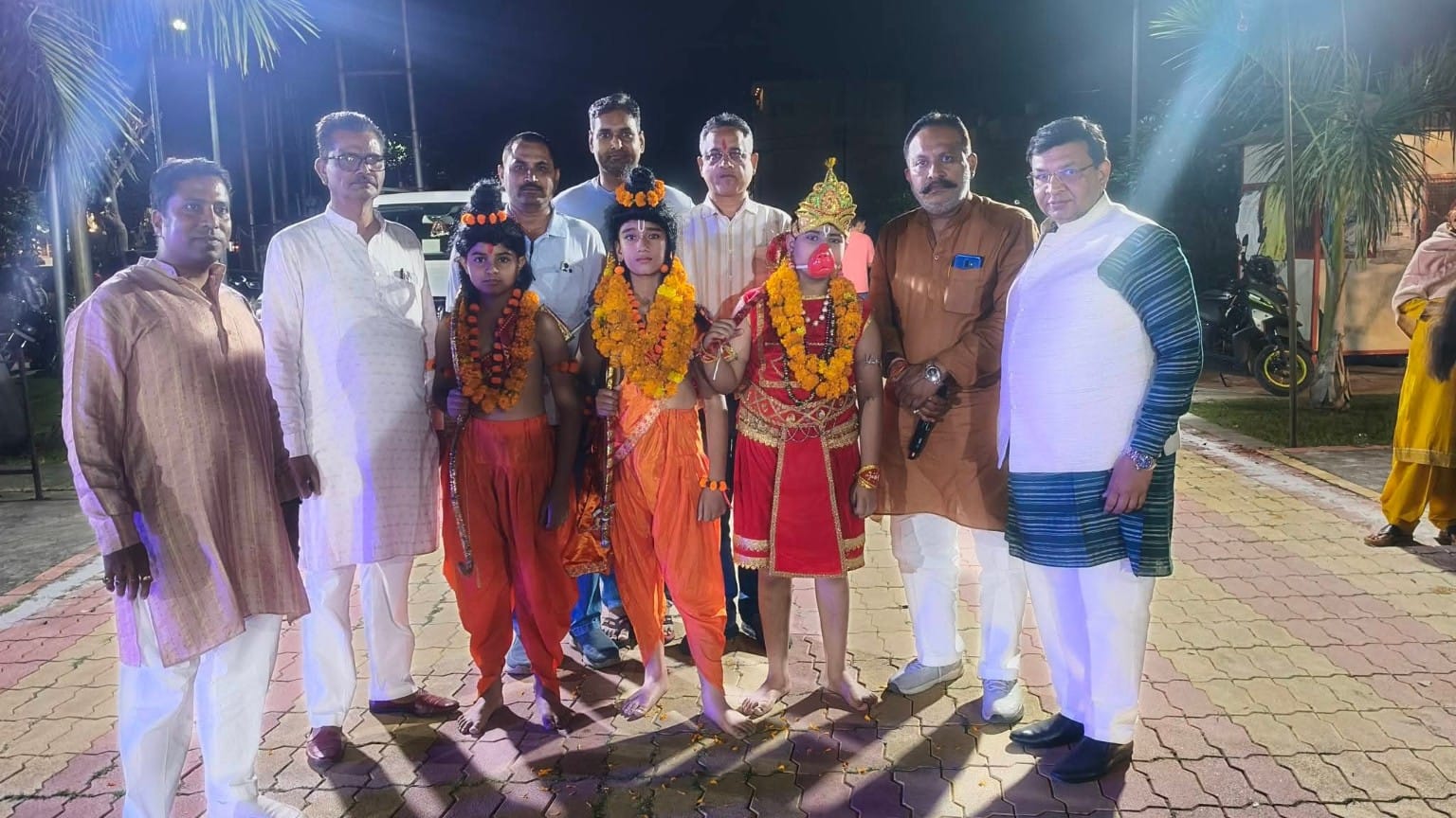 द्वारिका सिटी में दशहरा मेले की धूम, जय श्रीराम के जयघोष के बीच हुआ रावण दहन; उमड़ा जनसैलाब