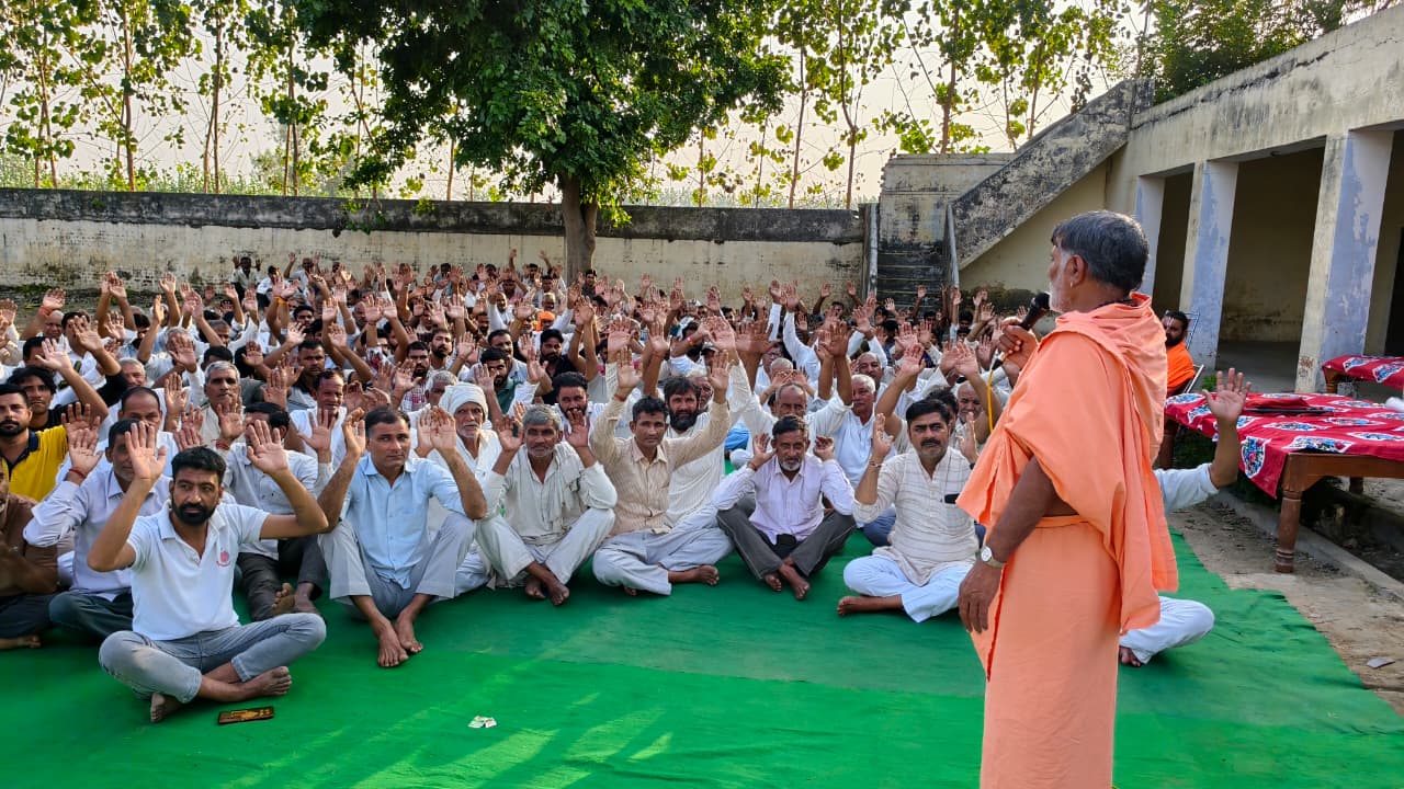 सनोली में स्वामी यशवीर महाराज का हिंदू समाज से संवाद, बोले—निष्पक्ष जांच हो, निर्दोषों को जेल न भेजा जाए